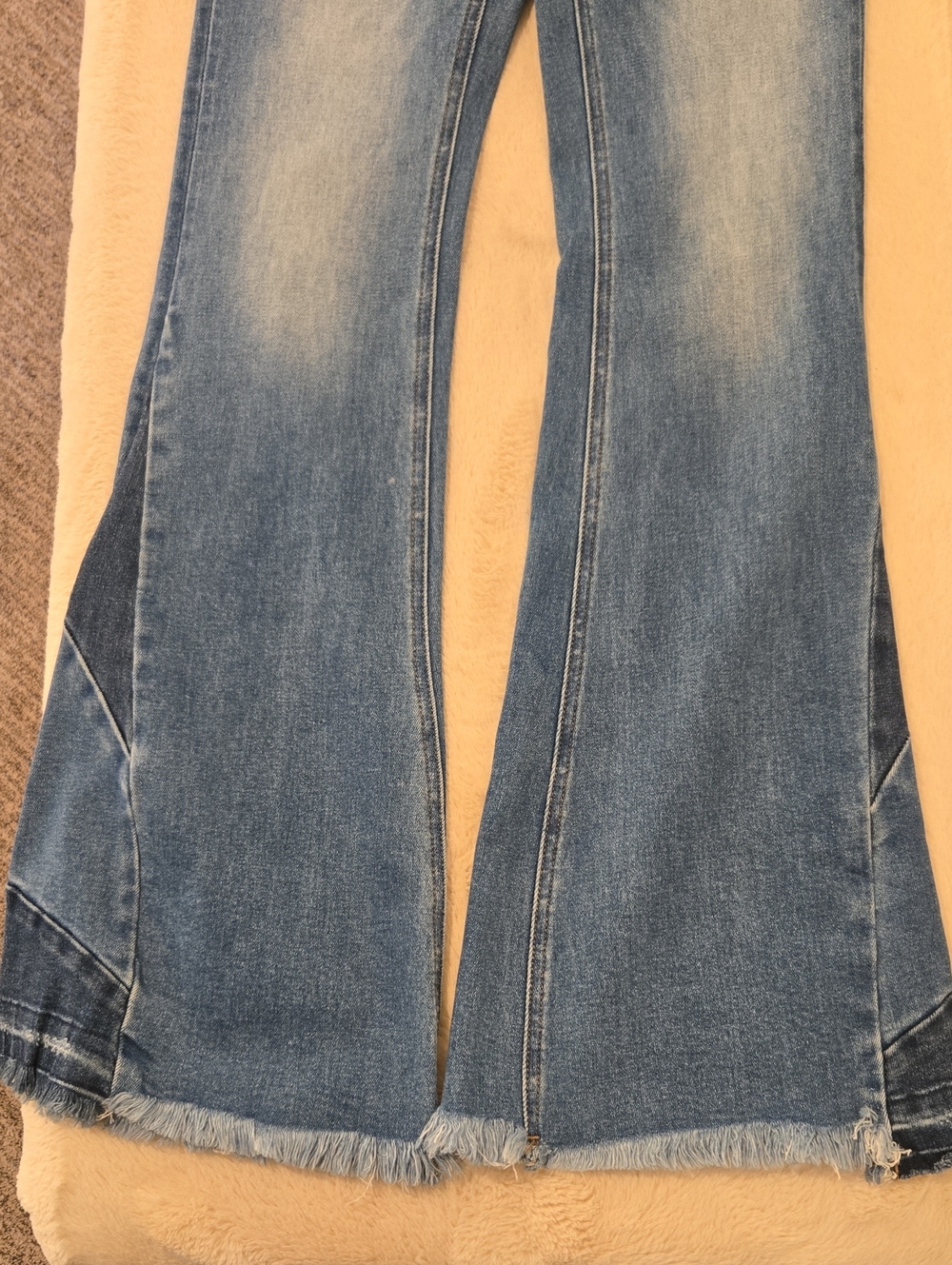 Vervet Bella High Rise Flare Jeans - Picture 4 of 8